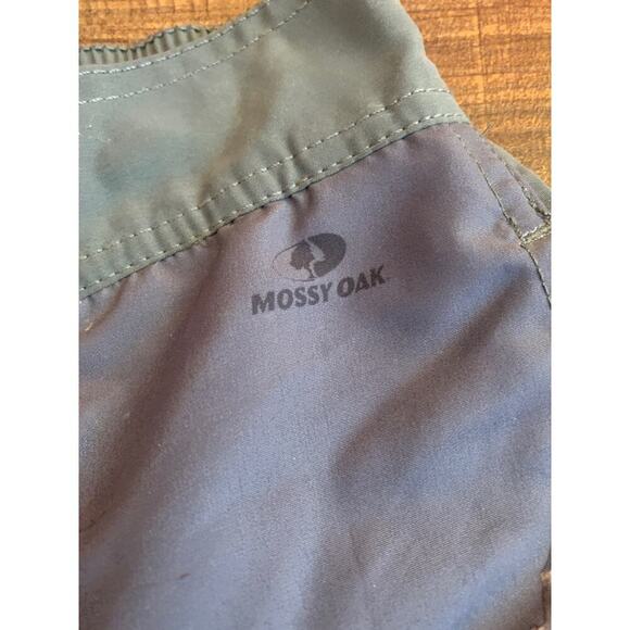 MOSSY OAK Boy’s Gray Forest Camo Line Board Shorts / Size: Medium - Picture 5 of 12